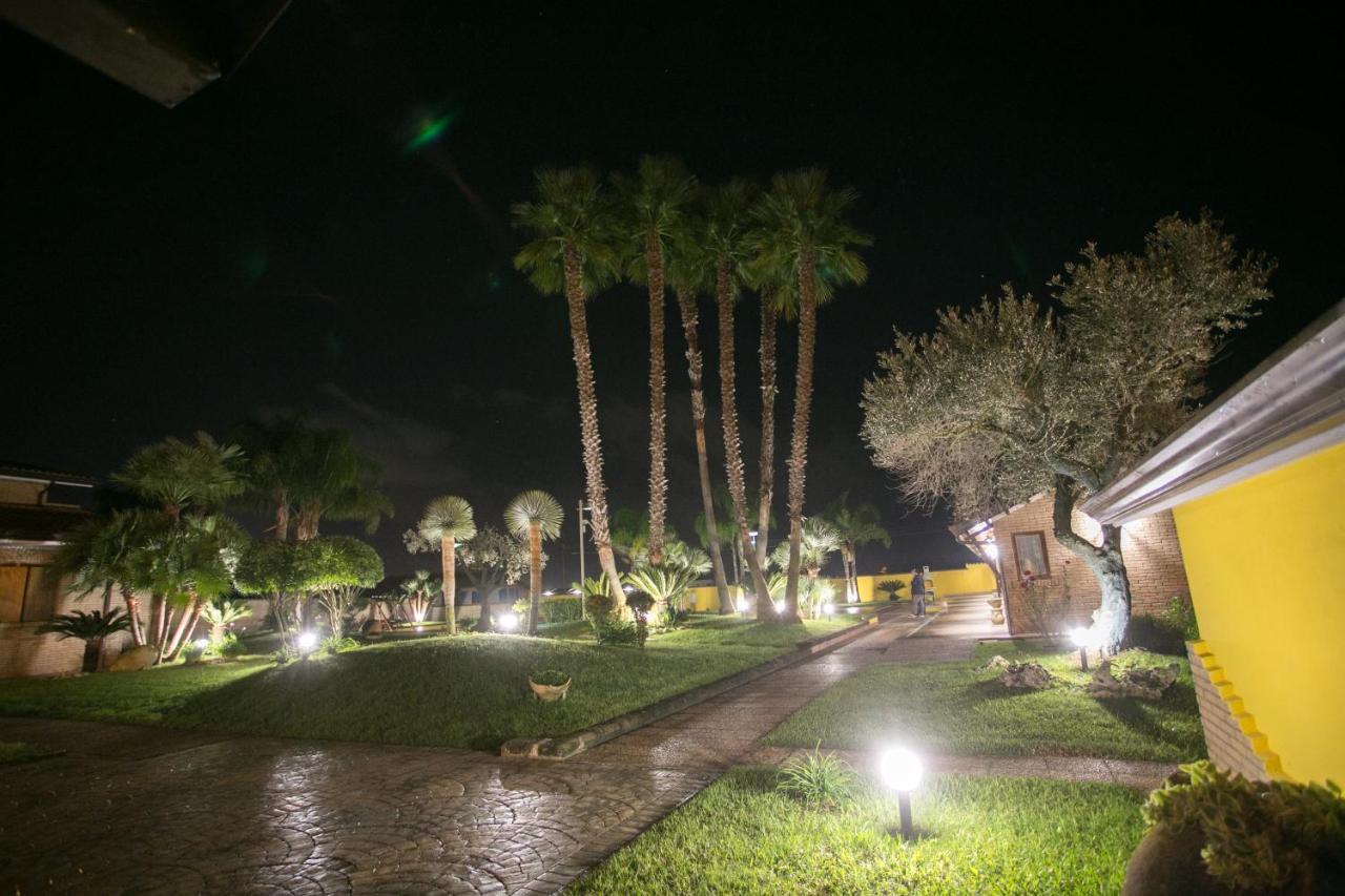 B&B Oasi Di Mamma Clara Latina Dış mekan fotoğraf