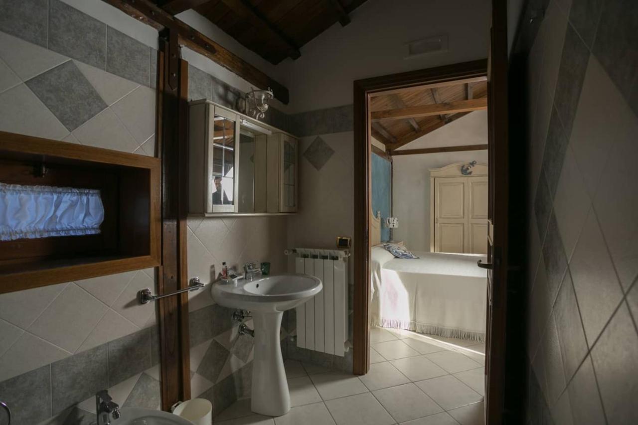 B&B Oasi Di Mamma Clara Latina Dış mekan fotoğraf