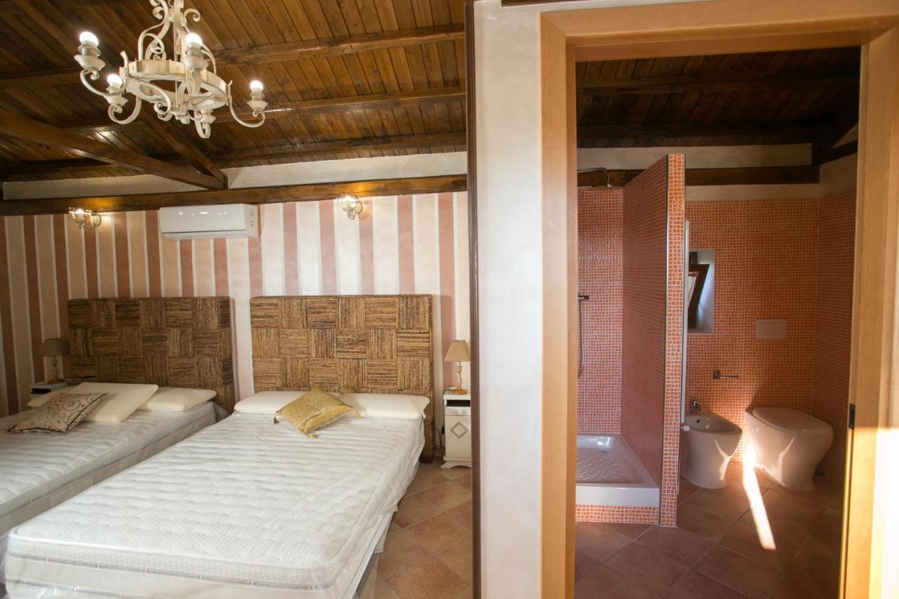 B&B Oasi Di Mamma Clara Latina Dış mekan fotoğraf