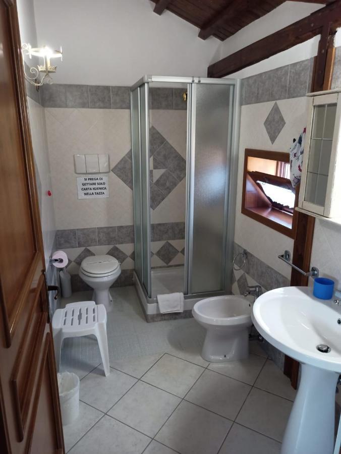 B&B Oasi Di Mamma Clara Latina Dış mekan fotoğraf